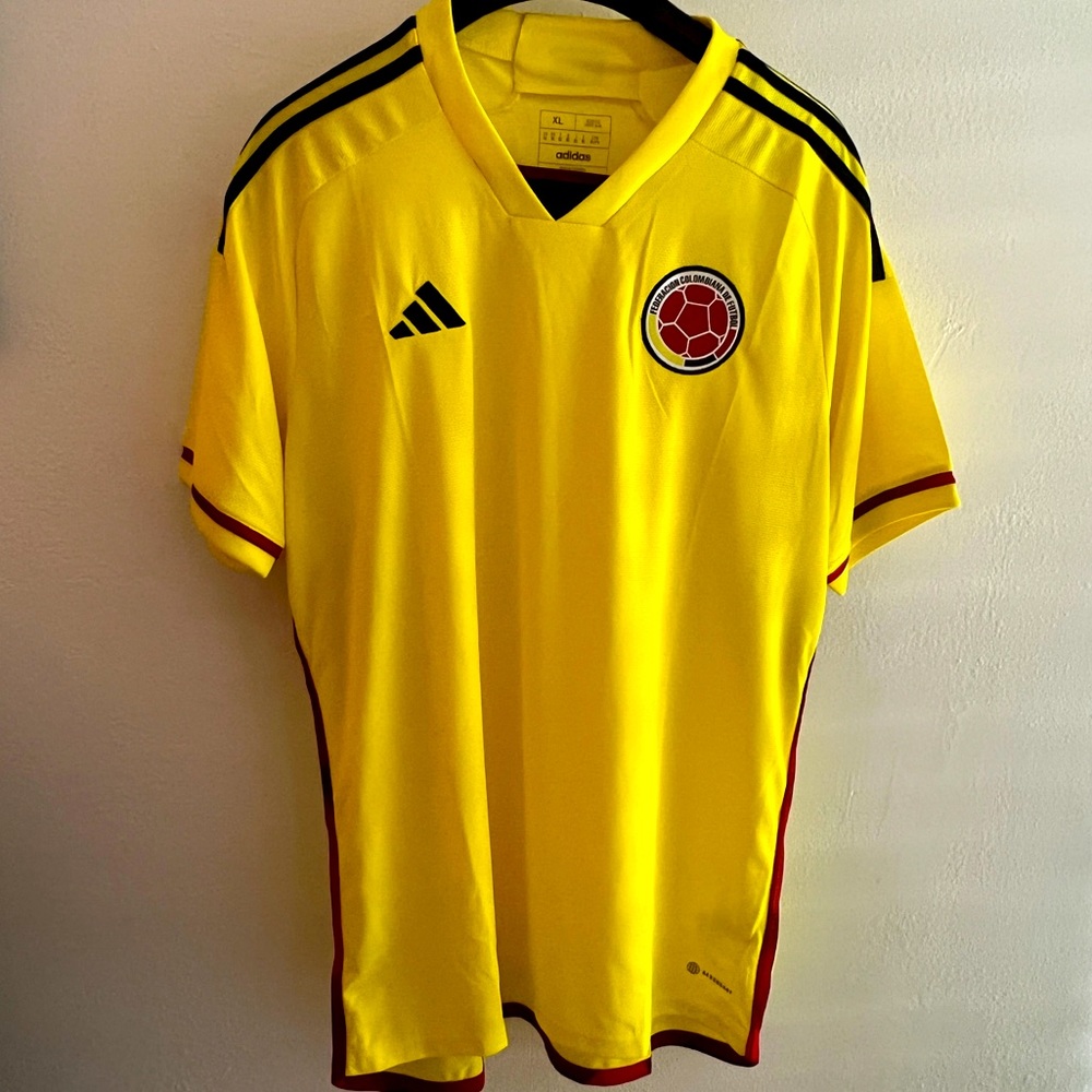 Team Colombia Soccer Jersey yellow size XL authentic adidas